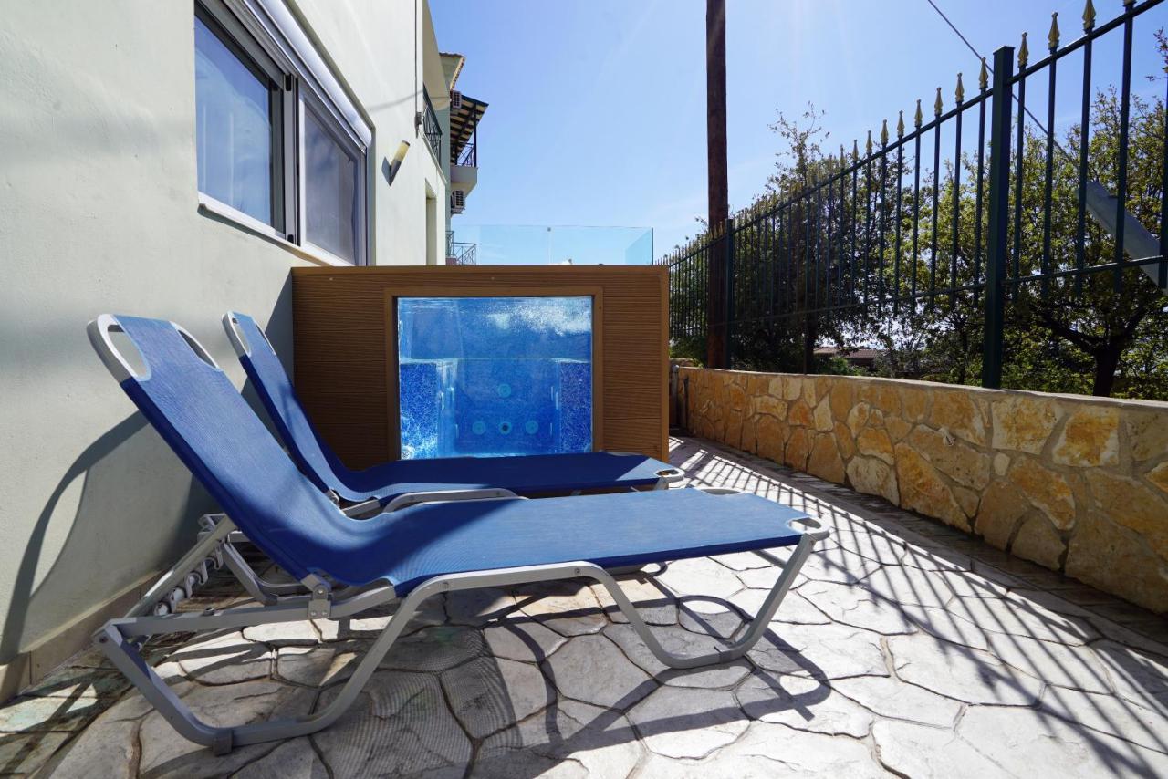Semiramis Suites With Pool Calamata Exterior foto